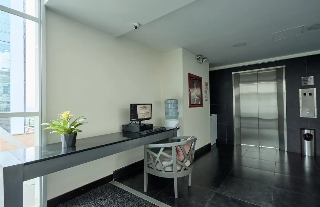Hotel bh El Poblado-1